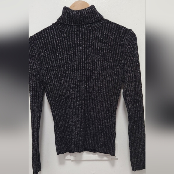 3 pcs for $15 bundle. Fairweather winter top, Blk, M and Pink, L - Picture 1 of 7